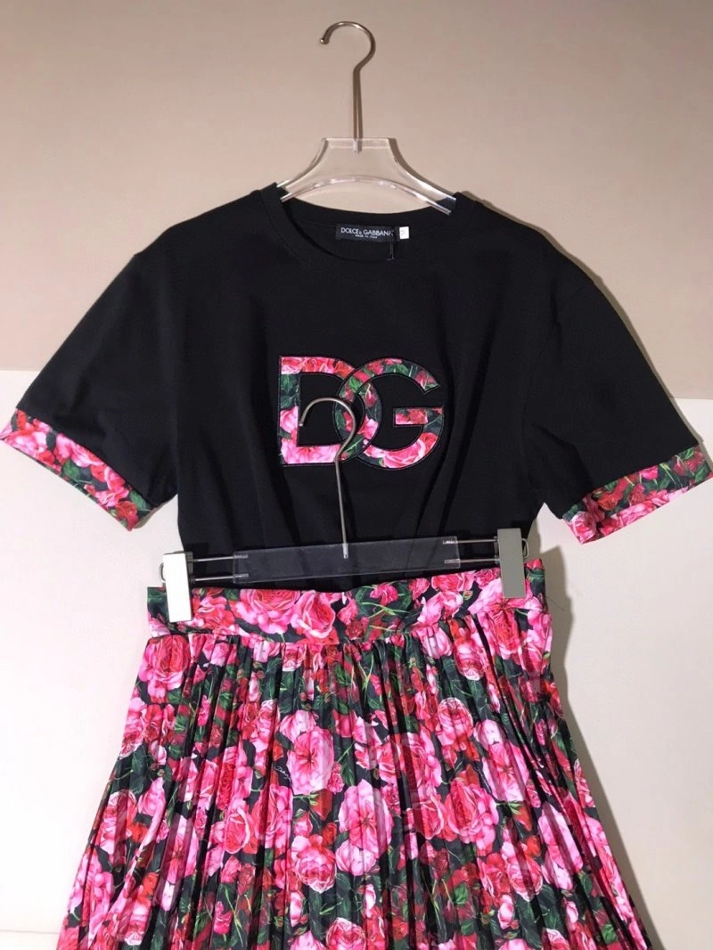 Elegant Dolce Gabbana Dress Suits 119237