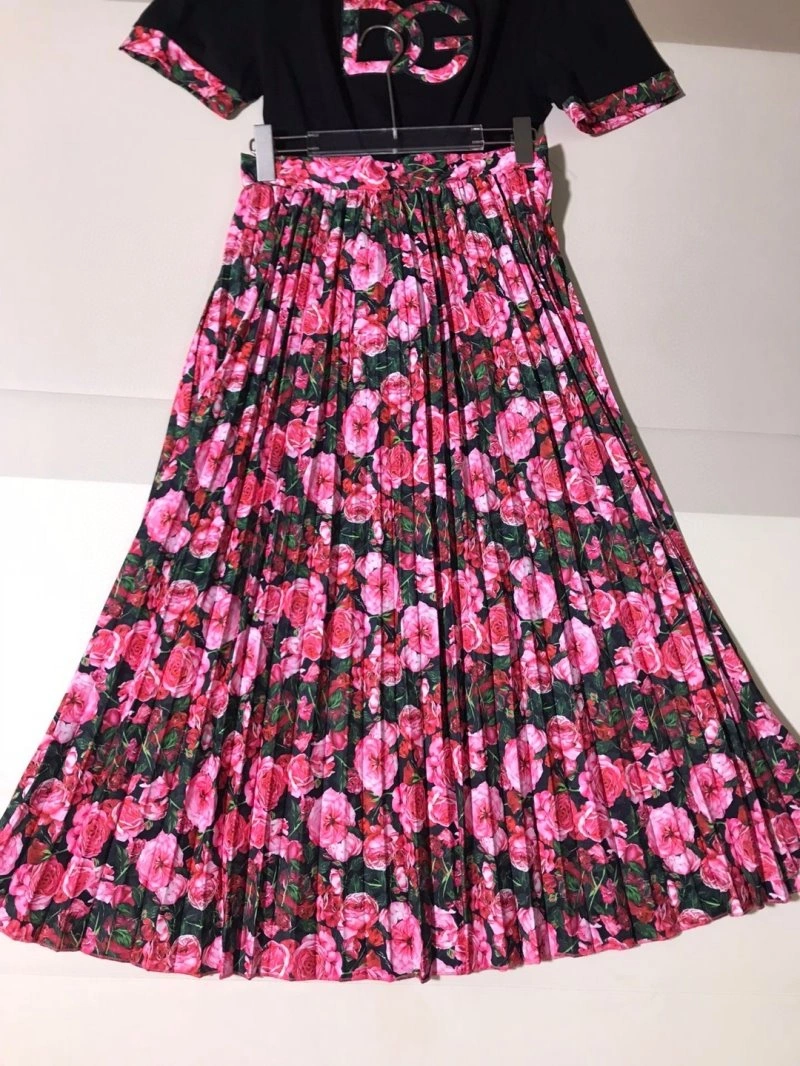 Elegant Dolce Gabbana Dress Suits 119237