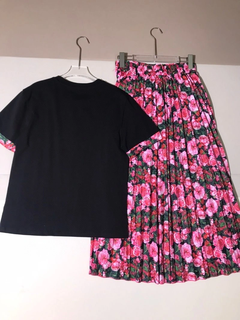 Elegant Dolce Gabbana Dress Suits 119237