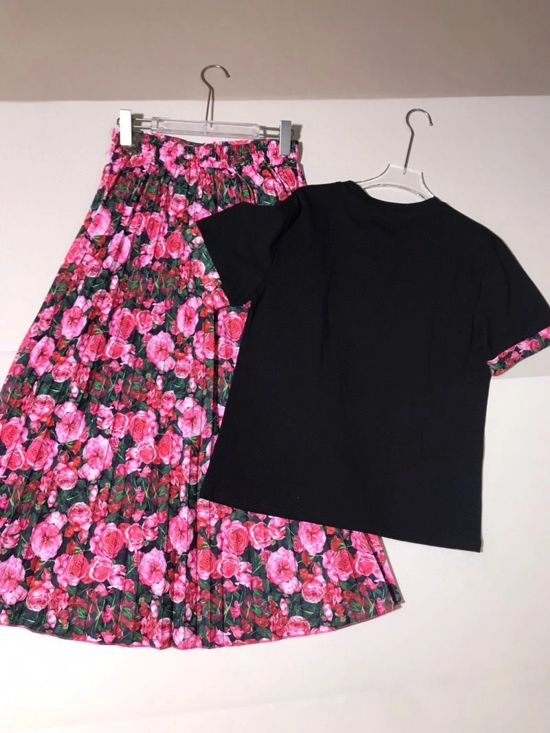 Elegant Dolce Gabbana Dress Suits 119237
