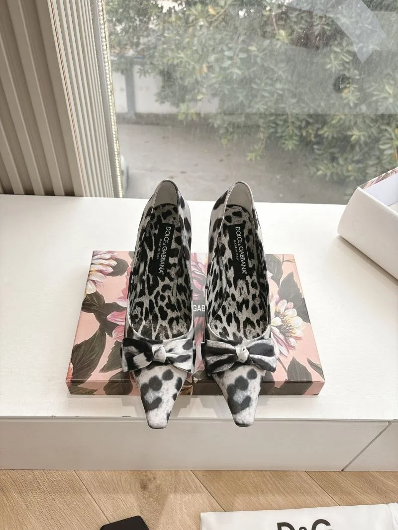 Versatile Dolce Gabbana Heeled Shoes 23051