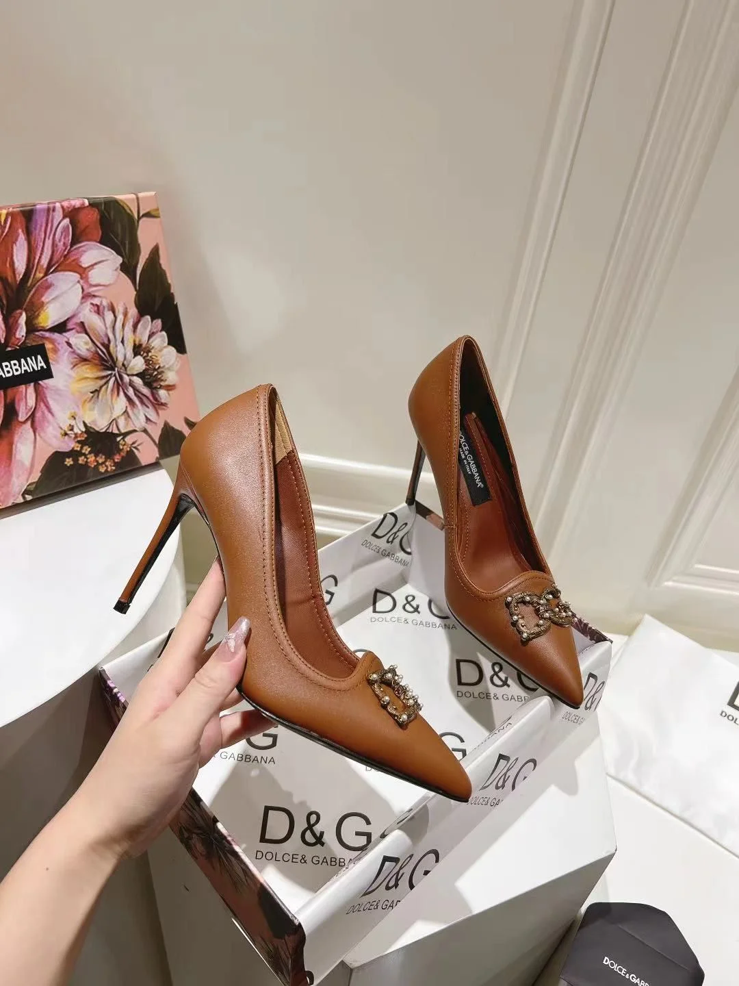 AllSeason Dolce Gabbana Heeled Shoes 23005