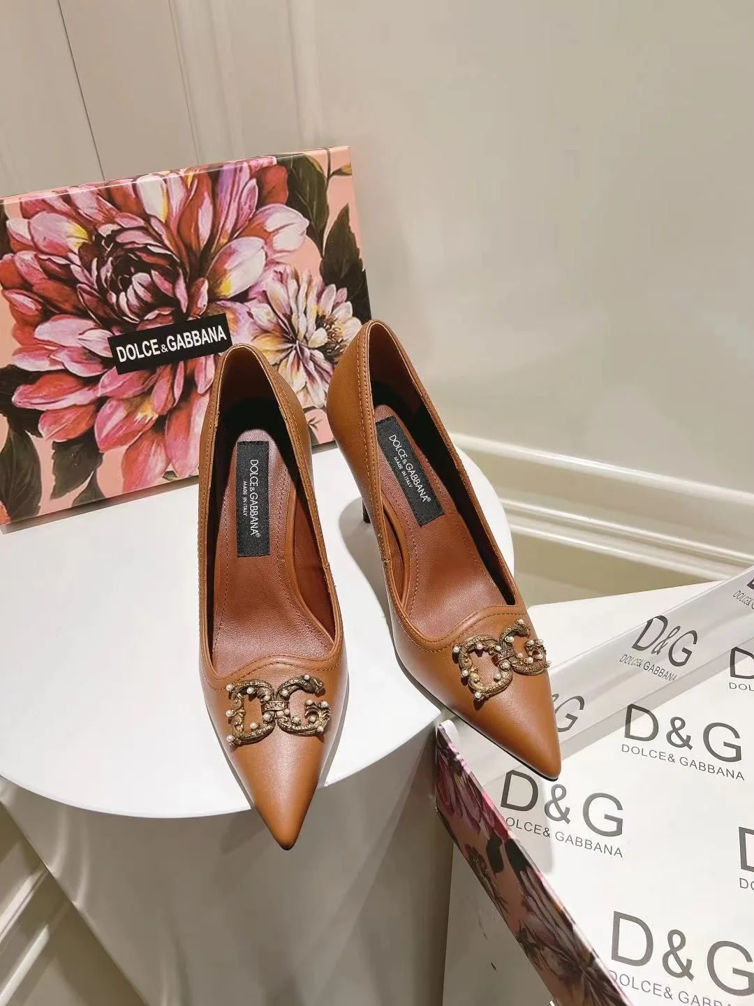 AllSeason Dolce Gabbana Heeled Shoes 23005