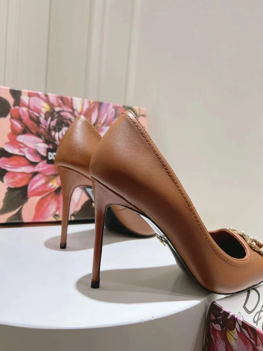 AllSeason Dolce Gabbana Heeled Shoes 23005