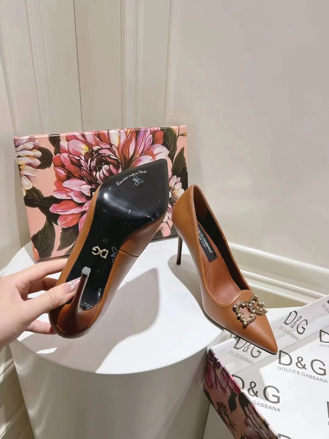 AllSeason Dolce Gabbana Heeled Shoes 23005