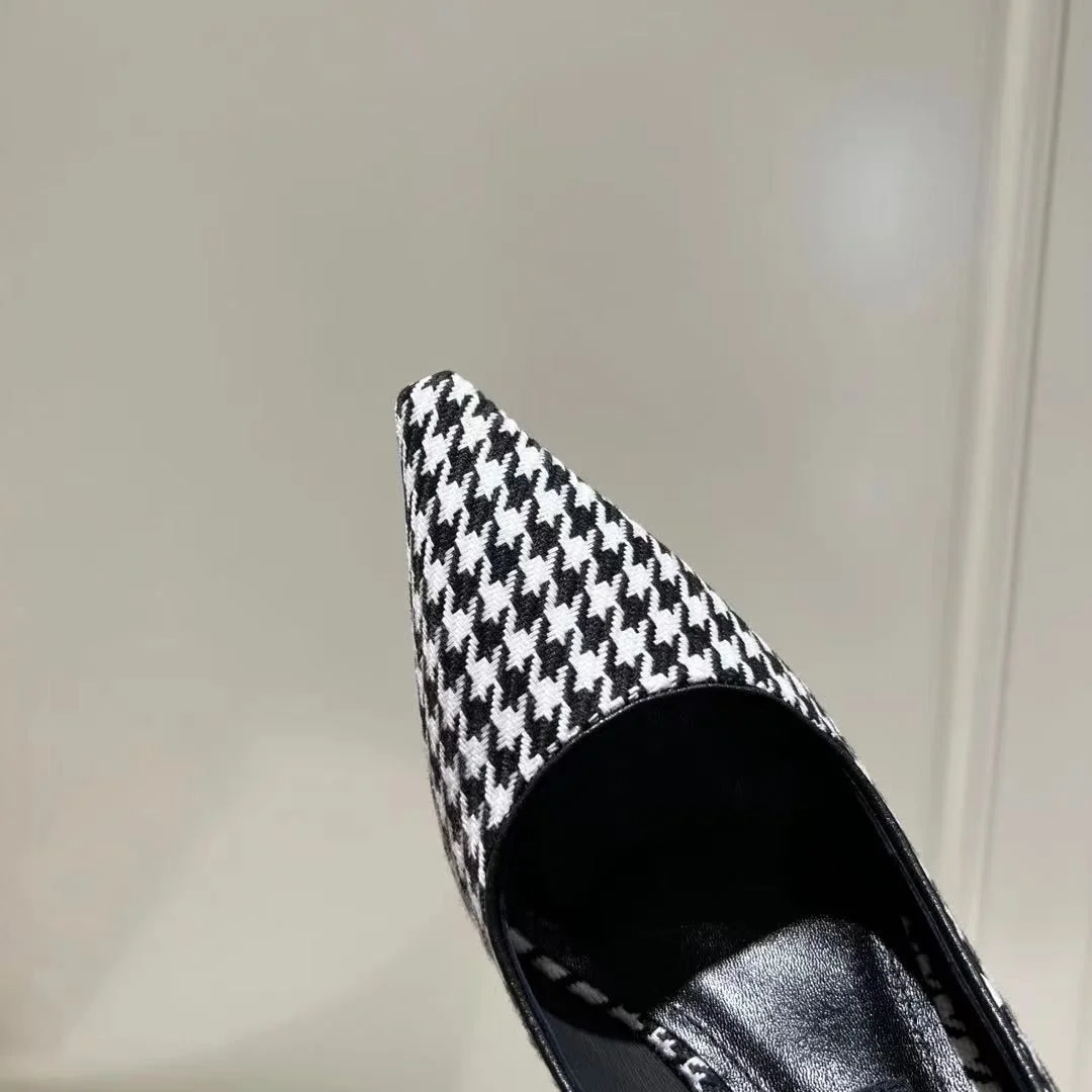 Youthful Dolce Gabbana Heeled Shoes 23015