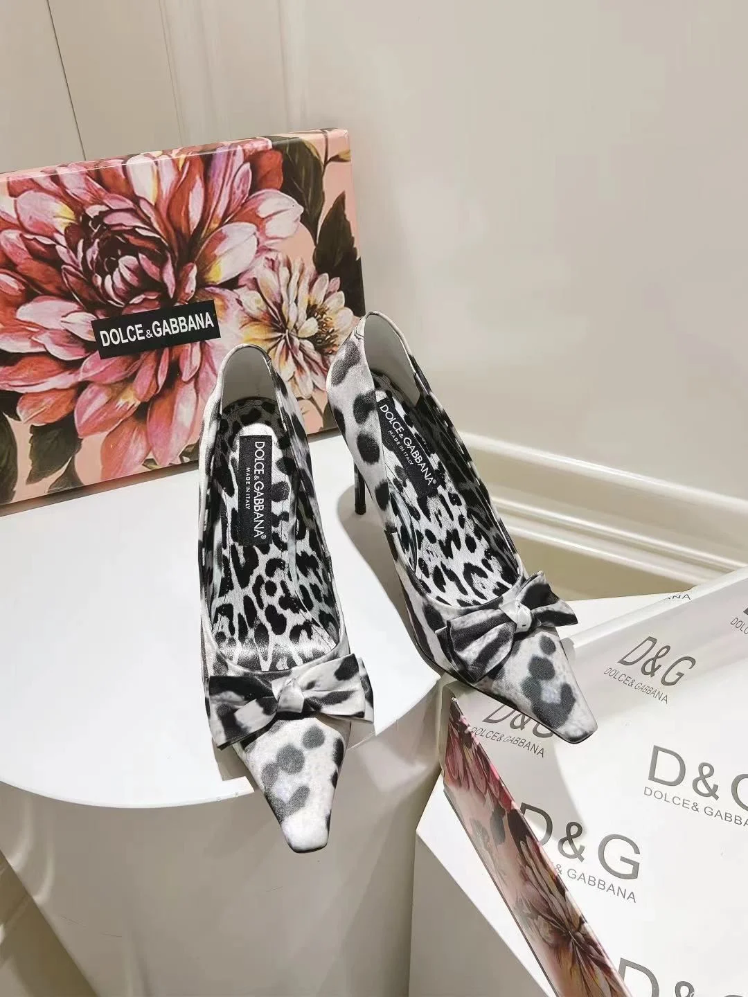 Dolce Gabbana Heeled Shoes Timeless 23000