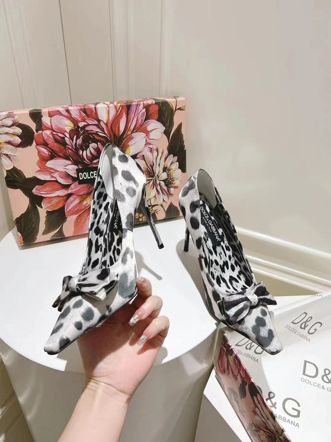 Dolce Gabbana Heeled Shoes Timeless 23000