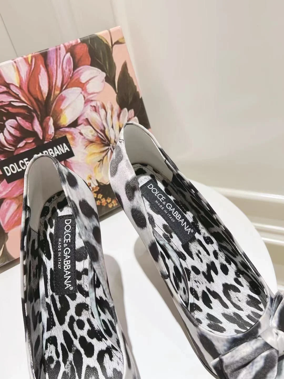 Dolce Gabbana Heeled Shoes Timeless 23000