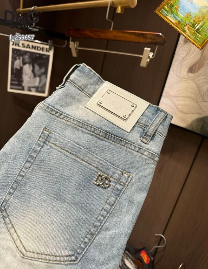 Fashionable Dolce Gabbana Jeans 120191
