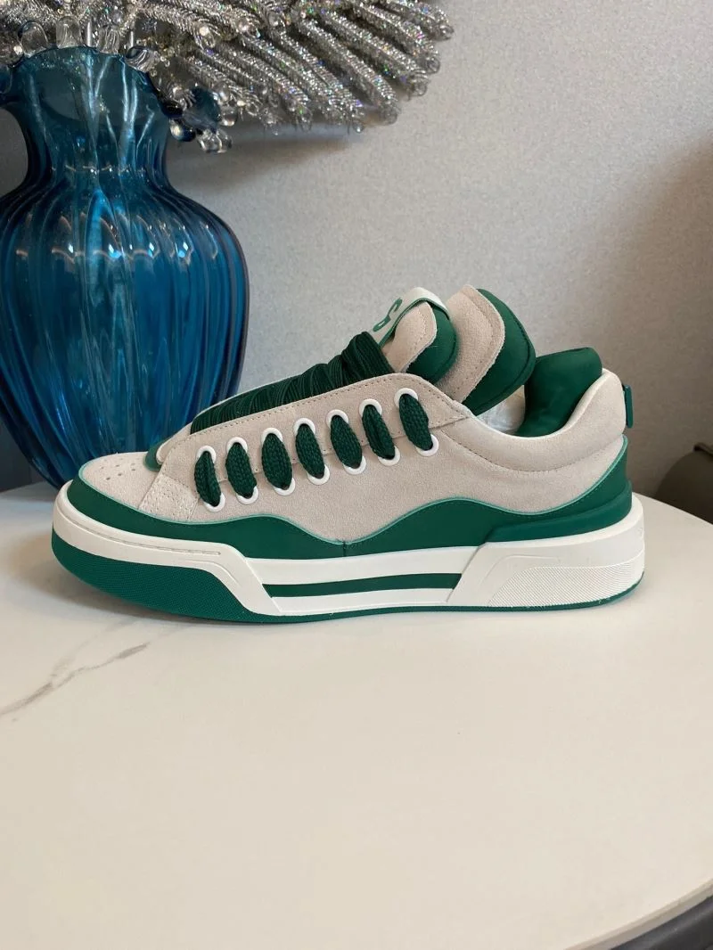 Sleek Dolce Gabbana Low Shoes 22902