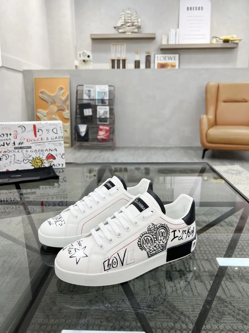 Dolce Gabbana Low Shoes Trendsetting 22839