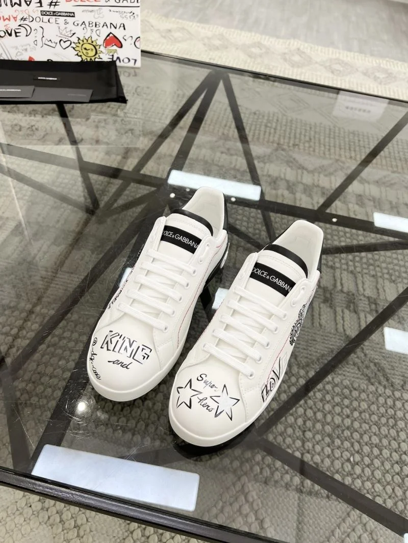 Dolce Gabbana Low Shoes Trendsetting 22839