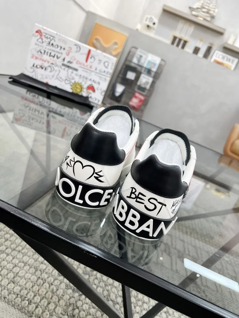 Dolce Gabbana Low Shoes Trendsetting 22839