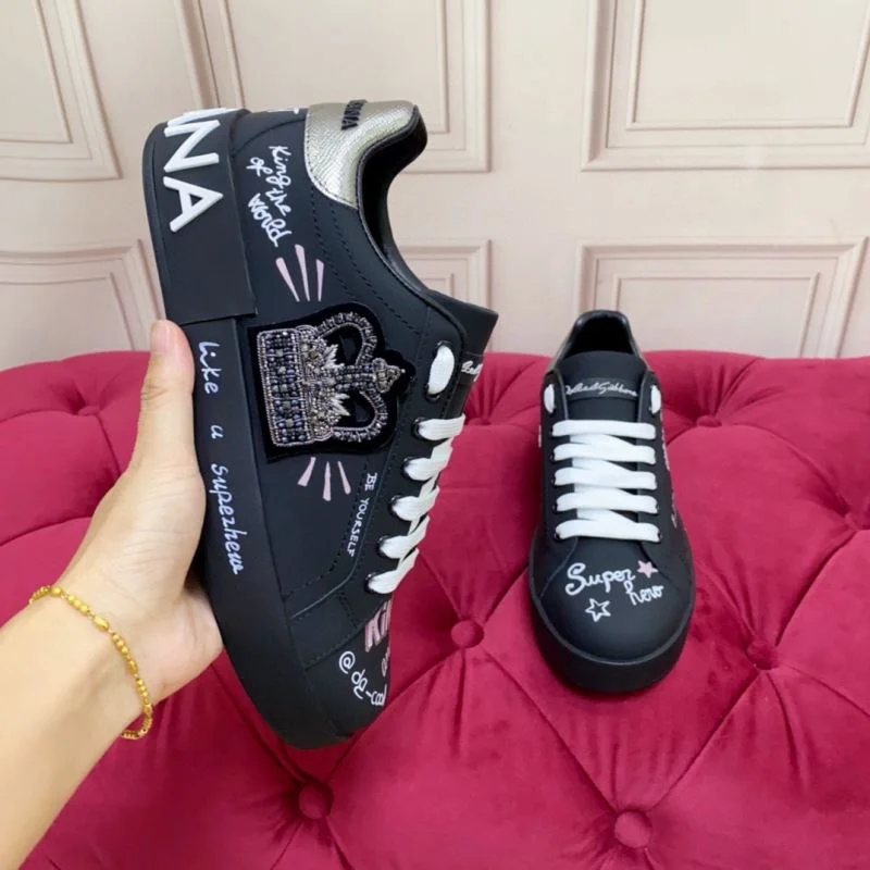 Dolce Gabbana Low Shoes Versatile 22831