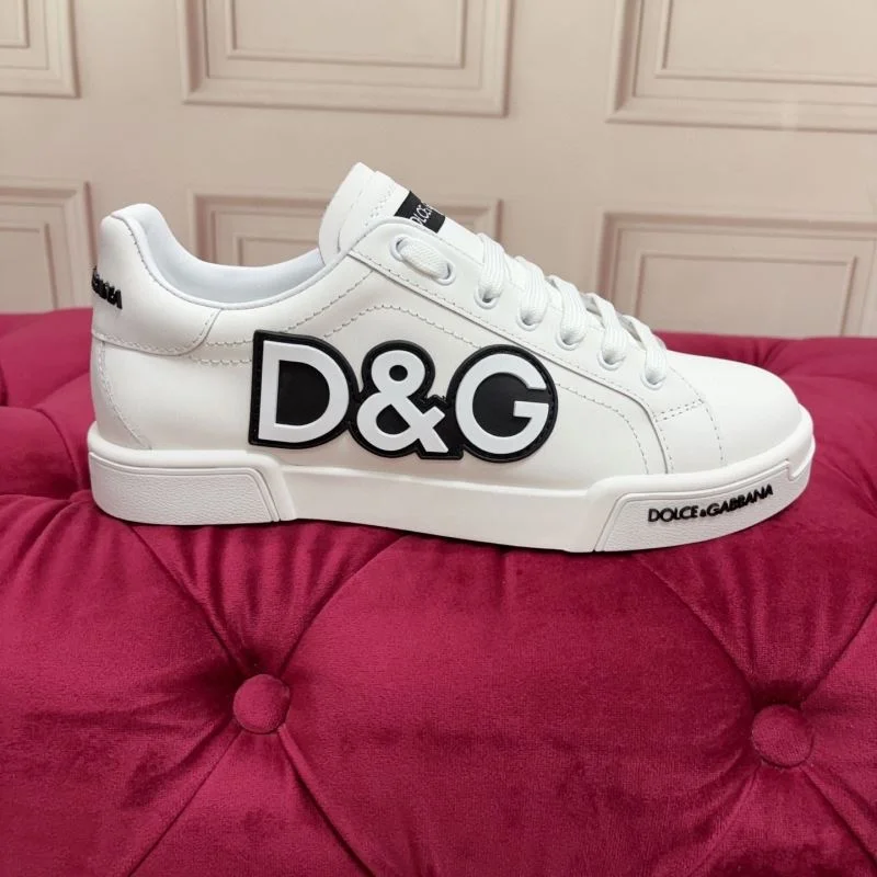 Bold Dolce Gabbana Low Shoes 22836