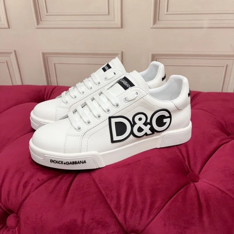 Bold Dolce Gabbana Low Shoes 22836