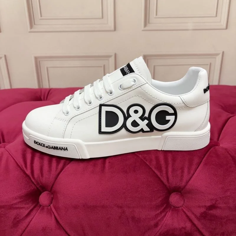 Bold Dolce Gabbana Low Shoes 22836