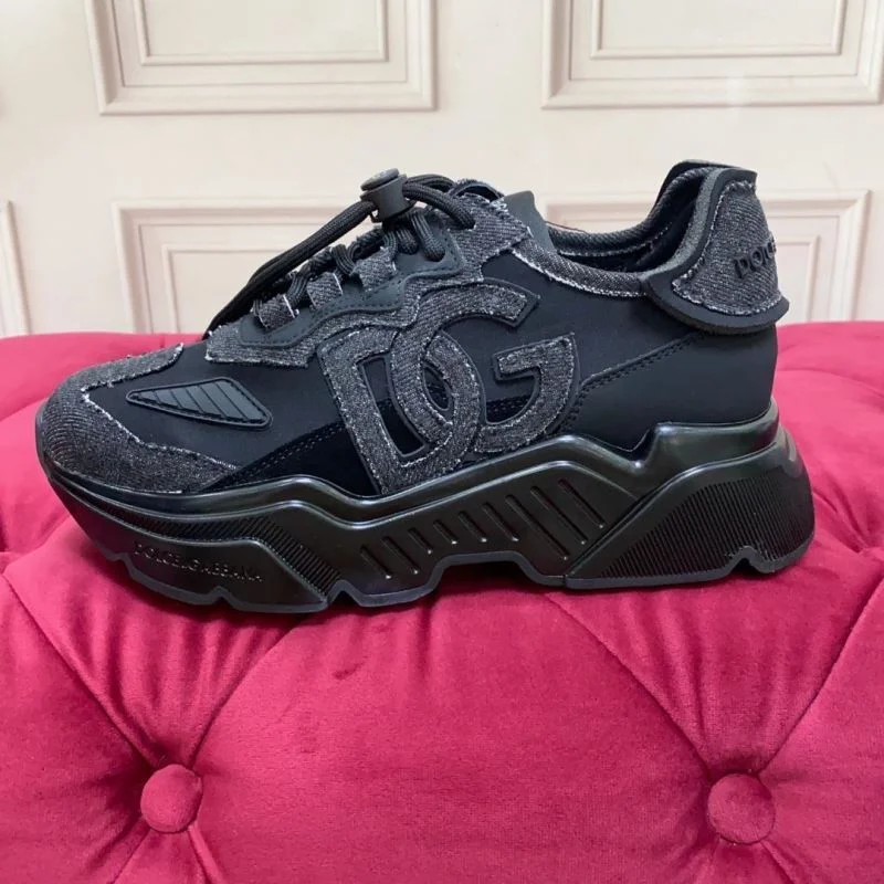 Dolce Gabbana Low Shoes Fashionable 23039