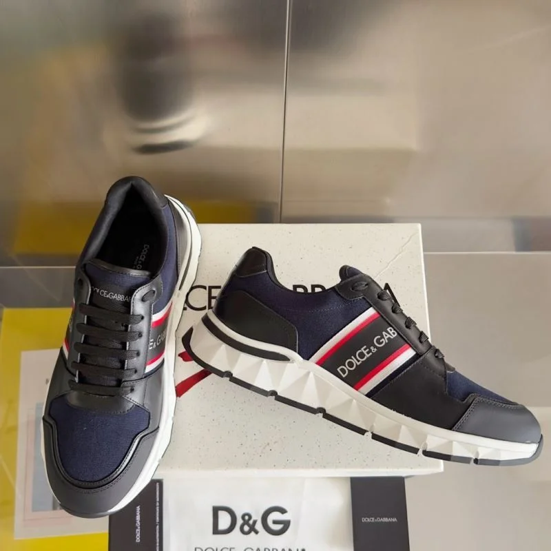 Resilient Dolce Gabbana Low Shoes 23031