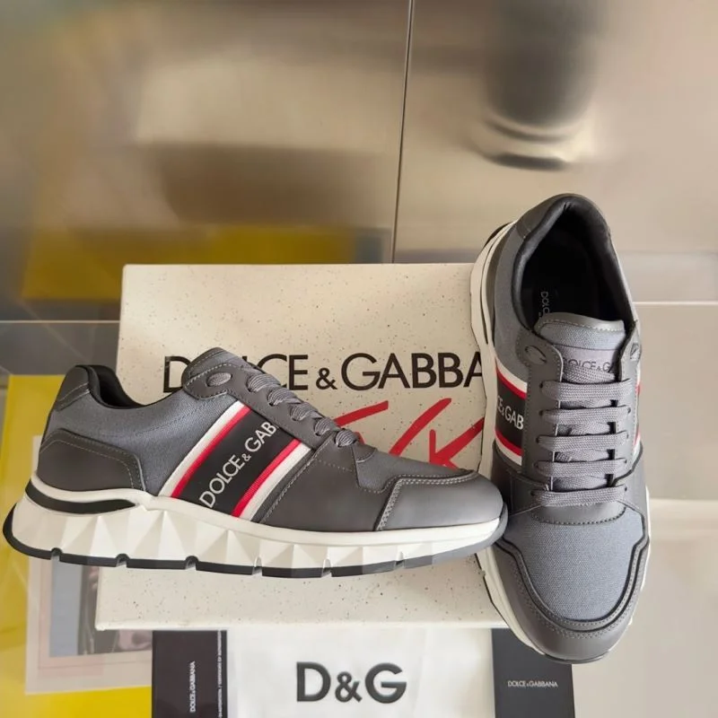 Classic Dolce Gabbana Low Shoes 23033