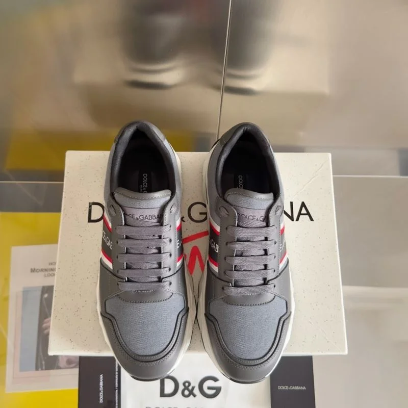 Classic Dolce Gabbana Low Shoes 23033