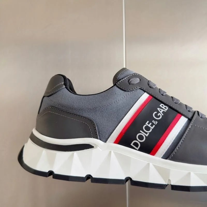 Classic Dolce Gabbana Low Shoes 23033