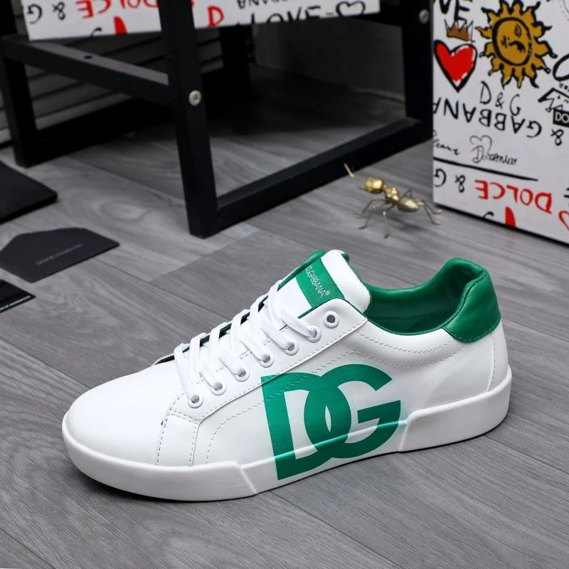 Elegant Dolce Gabbana Low Shoes 23168