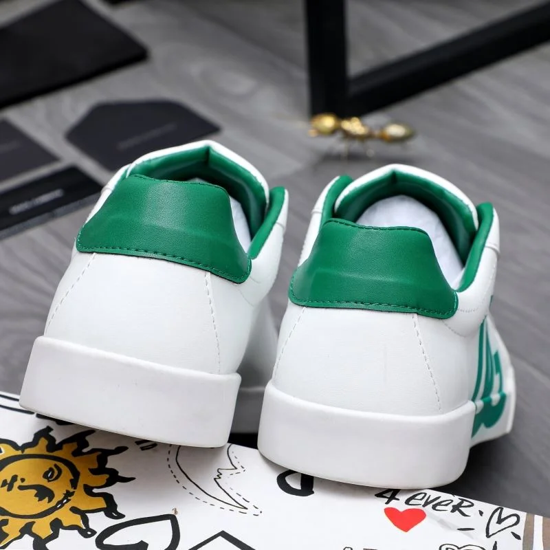 Elegant Dolce Gabbana Low Shoes 23168