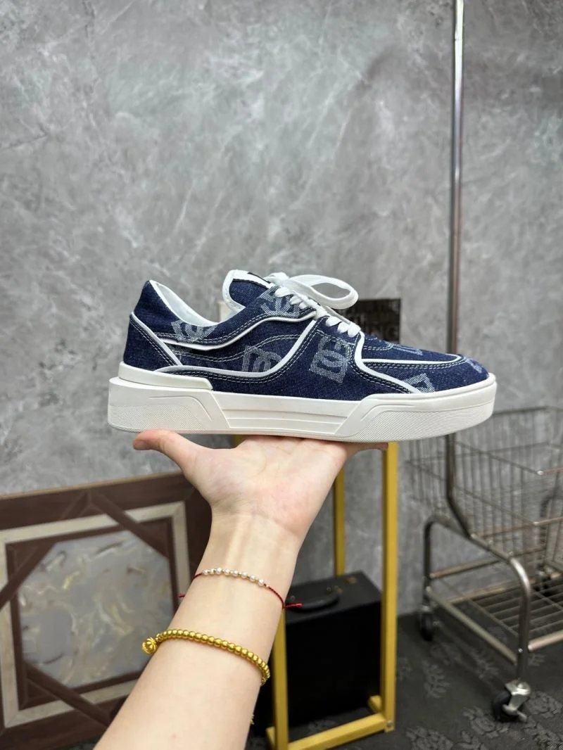 Dolce Gabbana Low Shoes SmoothTexture 23165