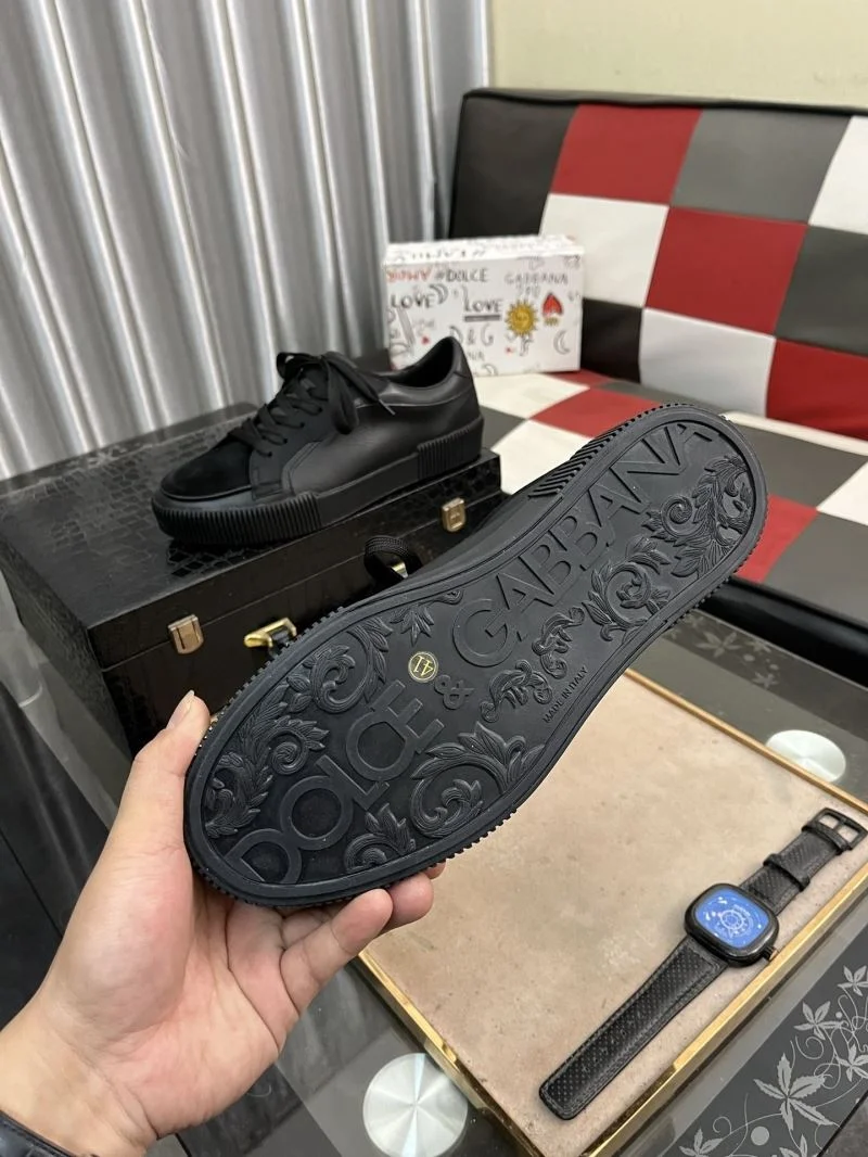 Dolce Gabbana Low Shoes Practical 23134