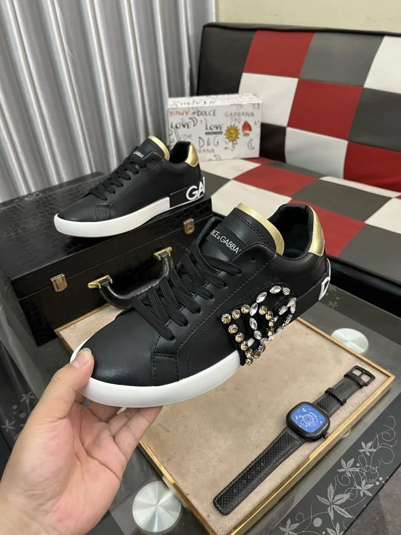 Dolce Gabbana Low Shoes Elegant 23126