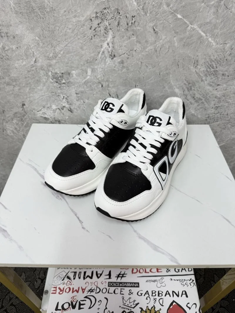 Dolce Gabbana Low Shoes Modern 23111