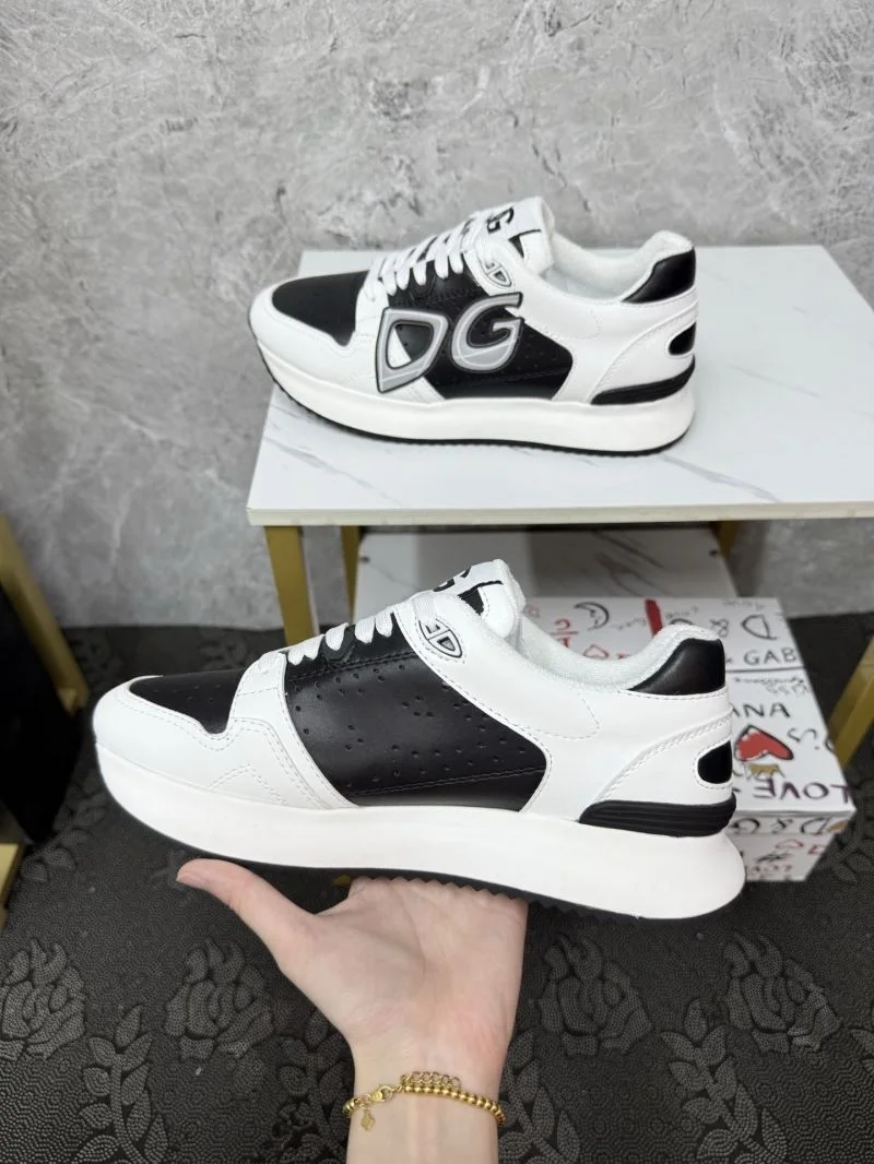 Dolce Gabbana Low Shoes Modern 23111