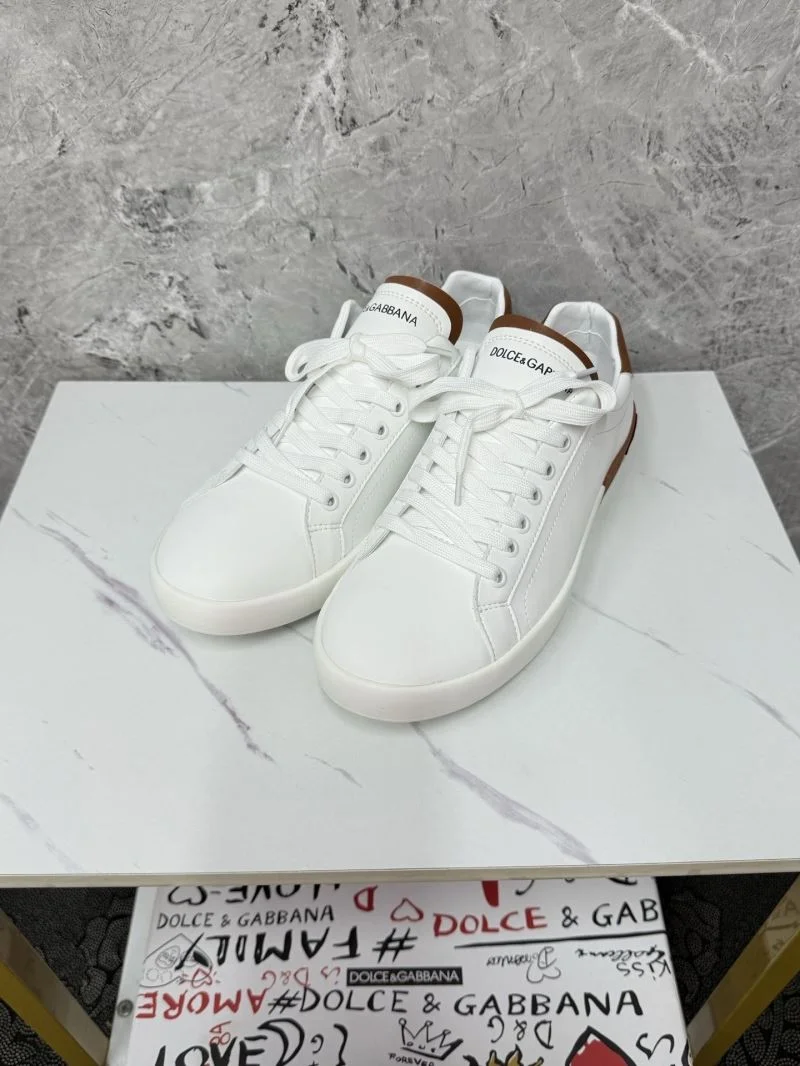 Versatile Dolce Gabbana Low Shoes 23105