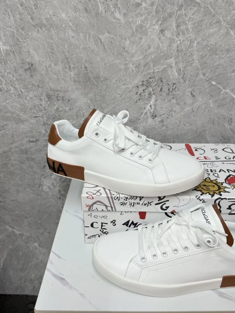 Versatile Dolce Gabbana Low Shoes 23105
