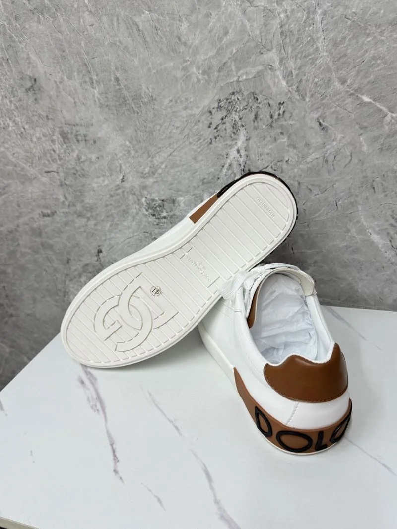 Versatile Dolce Gabbana Low Shoes 23105