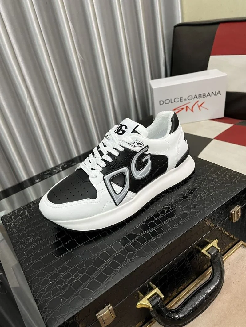 Versatile Dolce Gabbana Low Shoes 23095