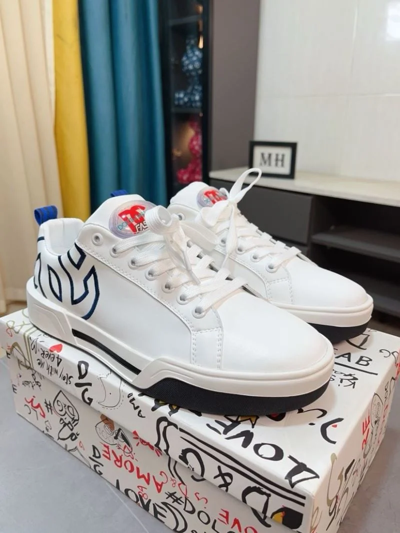 Dolce Gabbana Low Shoes GoodFit 23084