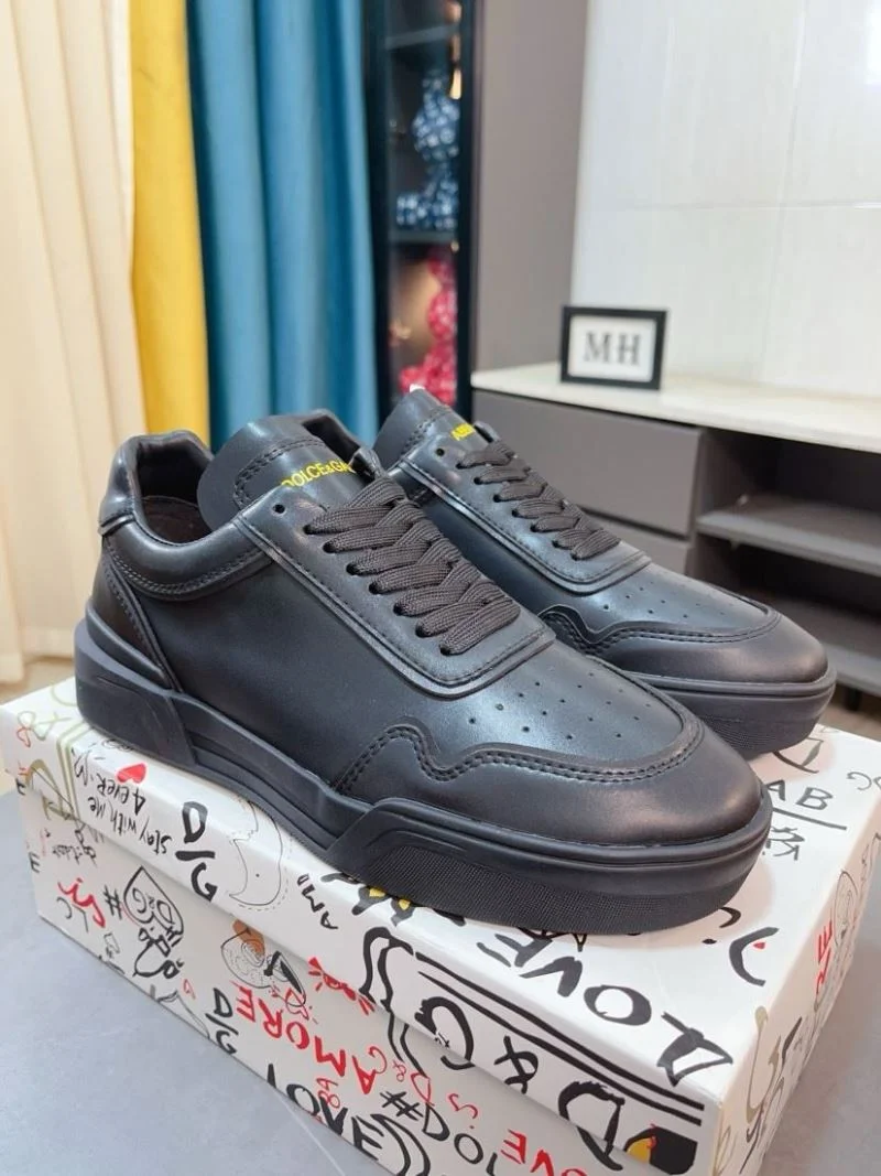 Dolce Gabbana Low Shoes Breathable 23081