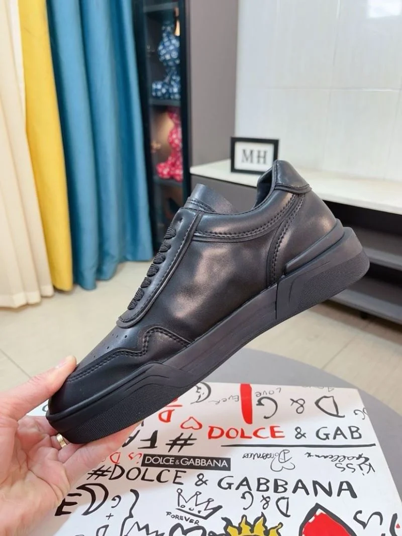 Dolce Gabbana Low Shoes Breathable 23081