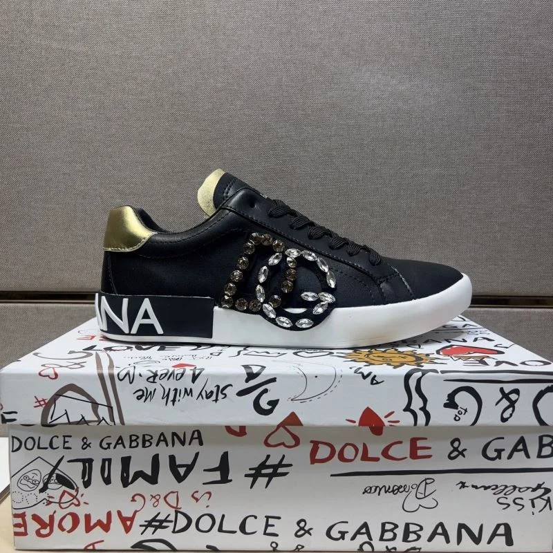 Flexible Dolce Gabbana Low Shoes 23075