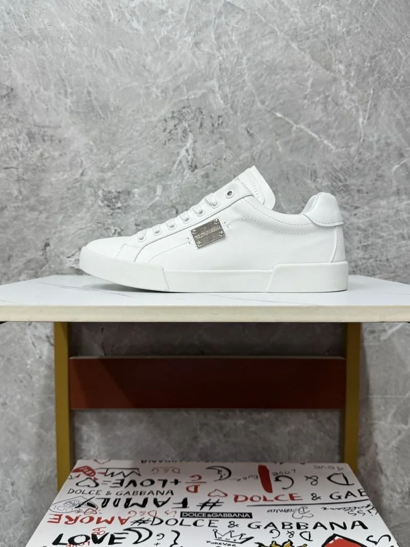 Dolce Gabbana Low Shoes Comfortable 23072