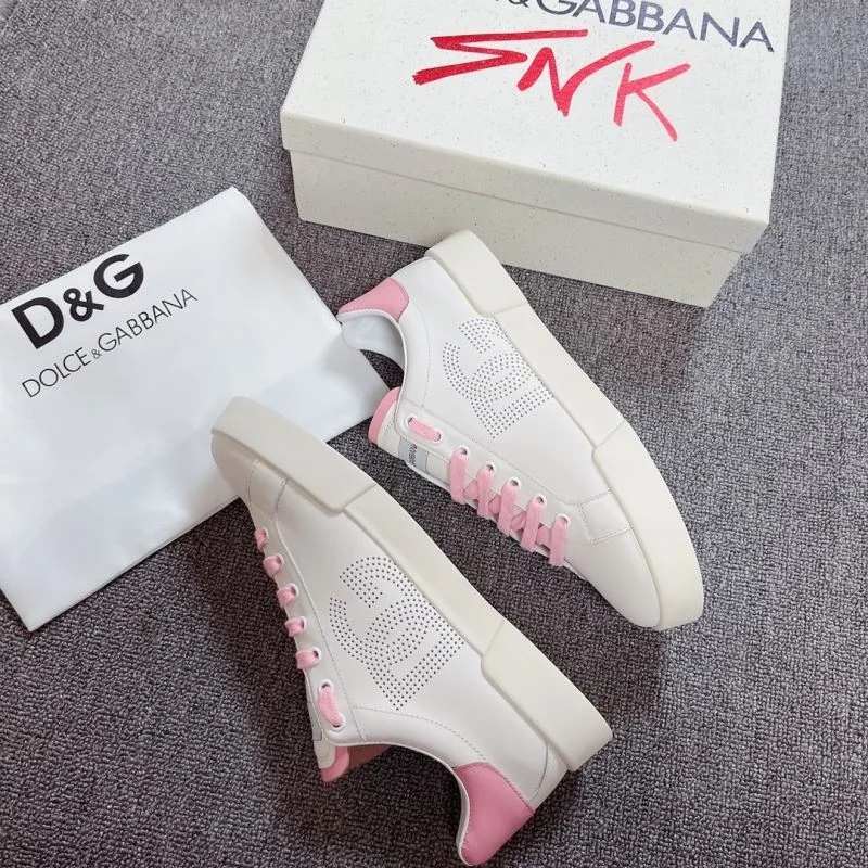 Contemporary Dolce Gabbana Low Shoes 22990