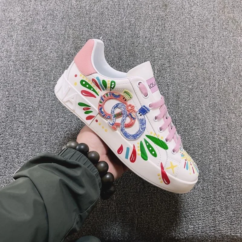 Dolce Gabbana Low Shoes TimelessDesign 22986