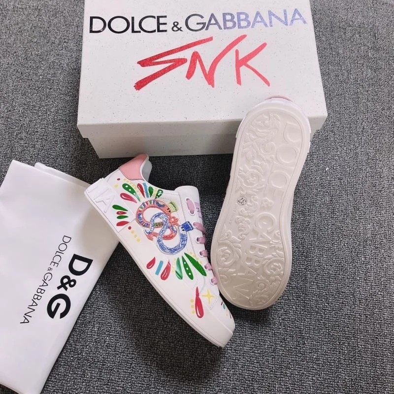 Dolce Gabbana Low Shoes TimelessDesign 22986