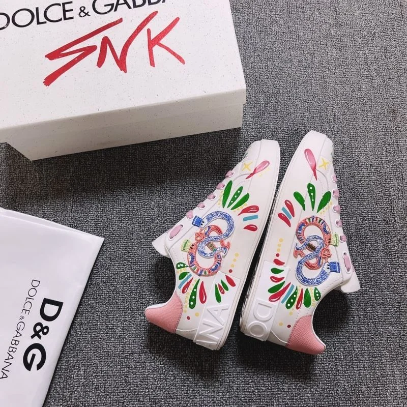 Dolce Gabbana Low Shoes TimelessDesign 22986