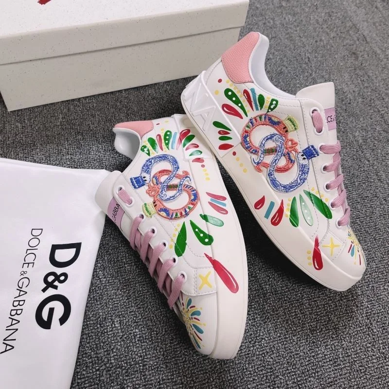 Dolce Gabbana Low Shoes TimelessDesign 22986