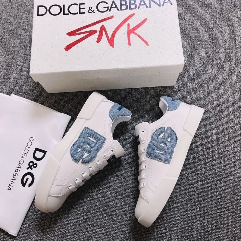 Dolce Gabbana Low Shoes Sleek 22984