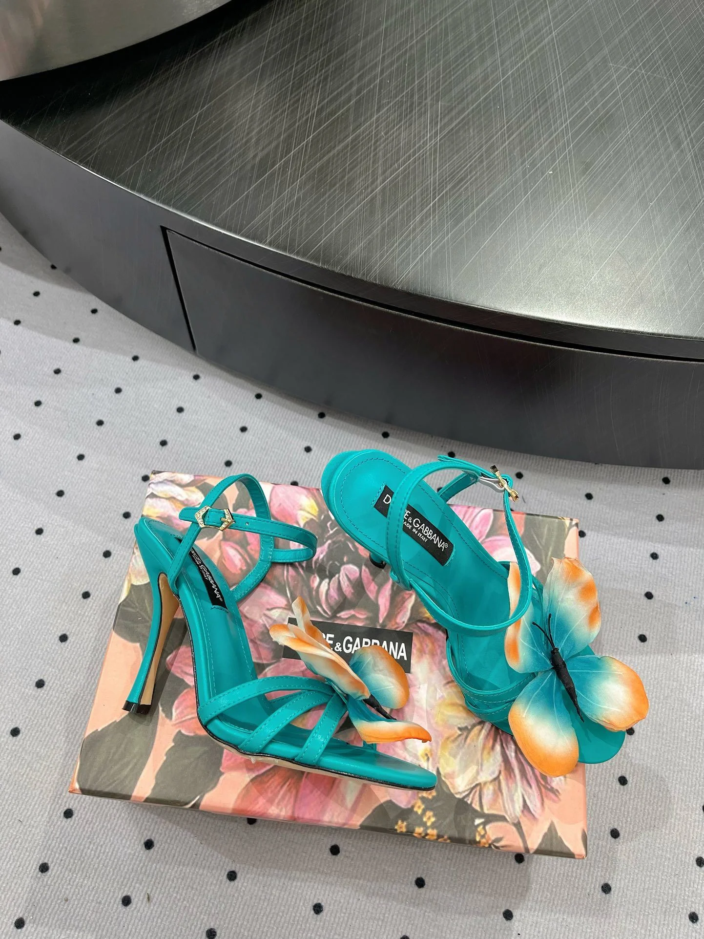 Dolce Gabbana Sandals Reliable 23027